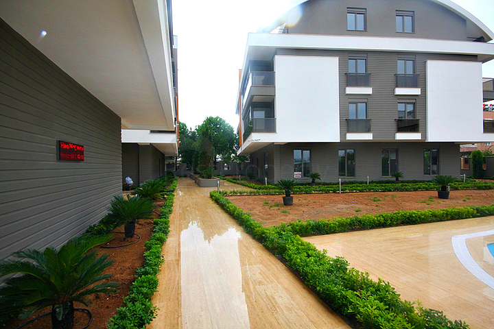   مجمع جديد فاخر في انطاليا يبعد 1كم عن البحر