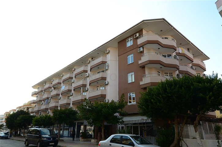 شقة 1+1 في أوبا