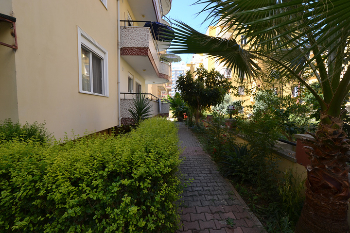 شقق في ماهموت لار