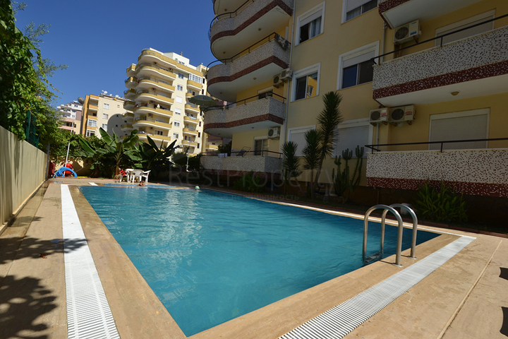 شقق في ماهموت لار