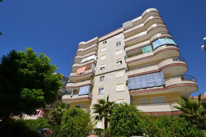 شقق في ماهموت لار