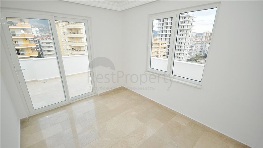 بينت هاوس في ماهموت لار