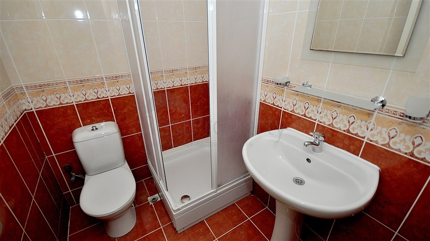 بينت هاوس في ماهموت لار