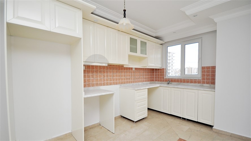 بينت هاوس في ماهموت لار