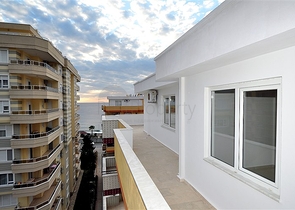 بينت هاوس في ماهموت لار