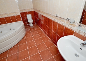 بينت هاوس في ماهموت لار