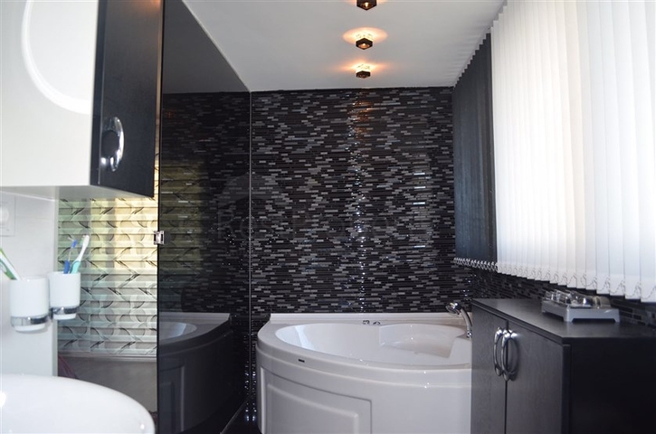 بنت هاوس في كاستيل