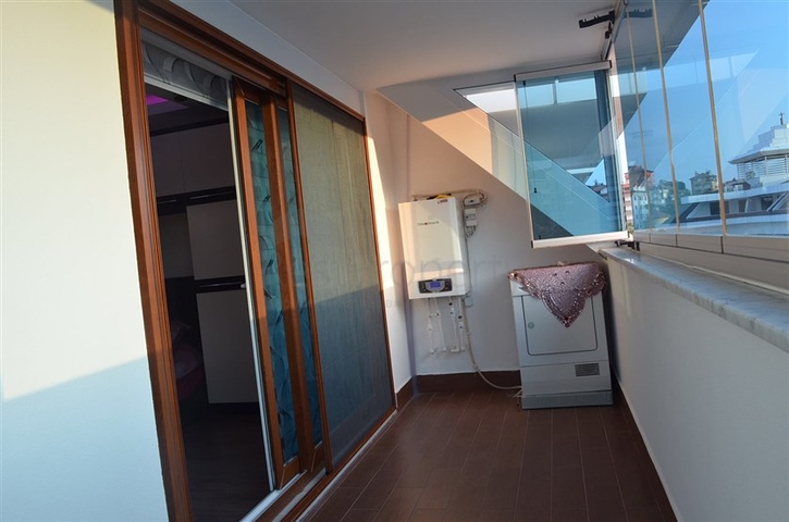 بنت هاوس في كاستيل