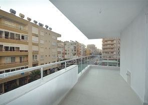 شقة في ماهموت لار ألانيا