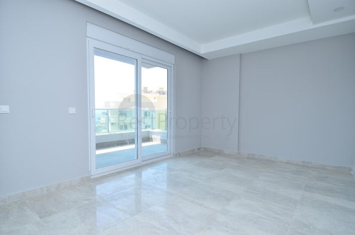 شقة واسعة - مجمع حديث - تصميم غرفة وصالة - في مهموتلار / الانيا 