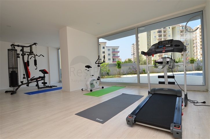 شقة واسعة - مجمع حديث - تصميم غرفة وصالة - في مهموتلار / الانيا 