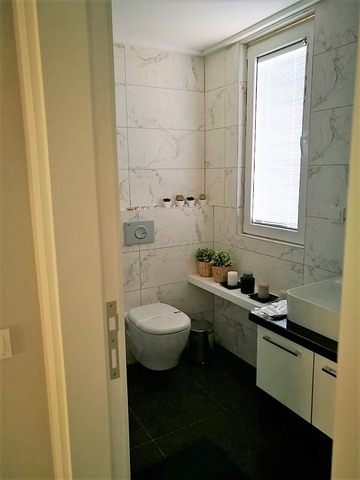 شقة واسعة - مجمع حديث - تصميم غرفة وصالة - في مهموتلار / الانيا 