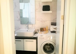 شقة واسعة - مجمع حديث - تصميم غرفة وصالة - في مهموتلار / الانيا 