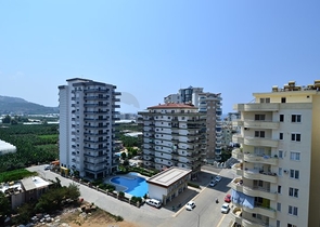 شقة واسعة - مجمع حديث - تصميم غرفة وصالة - في مهموتلار / الانيا 