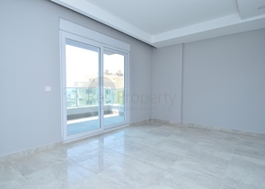 شقة واسعة - مجمع حديث - تصميم غرفة وصالة - في مهموتلار / الانيا 