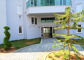 شقة واسعة - مجمع حديث - تصميم غرفة وصالة - في مهموتلار / الانيا 