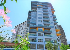 شقة واسعة - مجمع حديث - تصميم غرفة وصالة - في مهموتلار / الانيا 