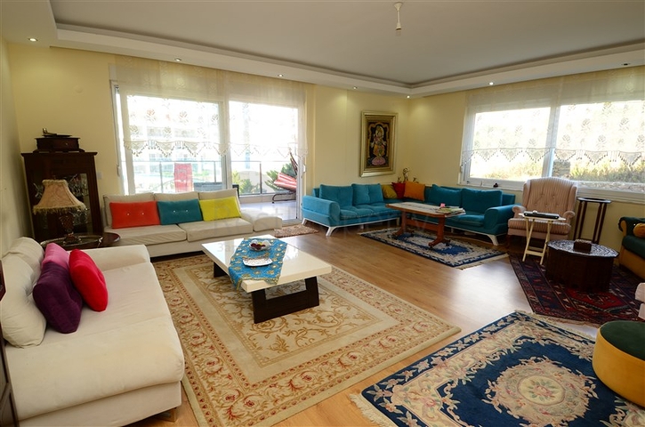 شقة واسعة في ألانيا/ كيستيل