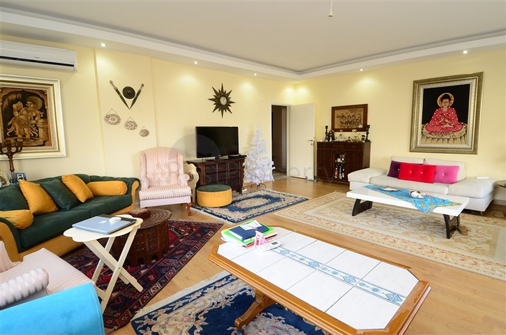 شقة واسعة في ألانيا/ كيستيل