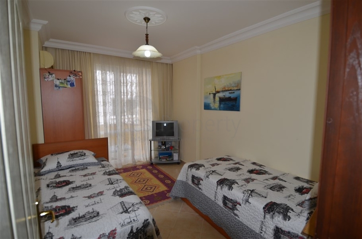 شقة مفروشة واسعة في منطقة محمود لار – ألانيا