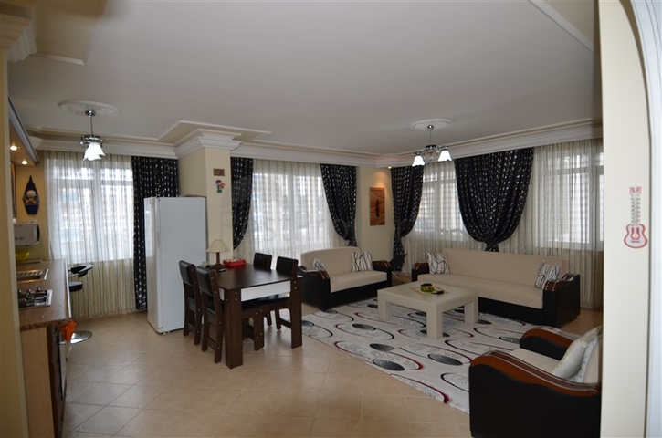 شقة مفروشة واسعة في منطقة محمود لار – ألانيا