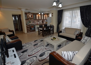 شقة مفروشة واسعة في منطقة محمود لار – ألانيا