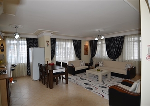 شقة مفروشة واسعة في منطقة محمود لار – ألانيا