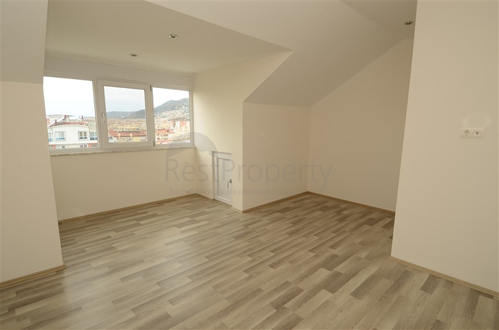 شقة بينتهاوس باطلالة رائعة في الانيا