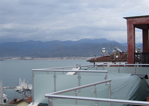 شقة غرفتين و صالة في مركز فتهية