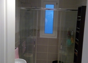 شقة غرفتين و صالة في مركز فتهية