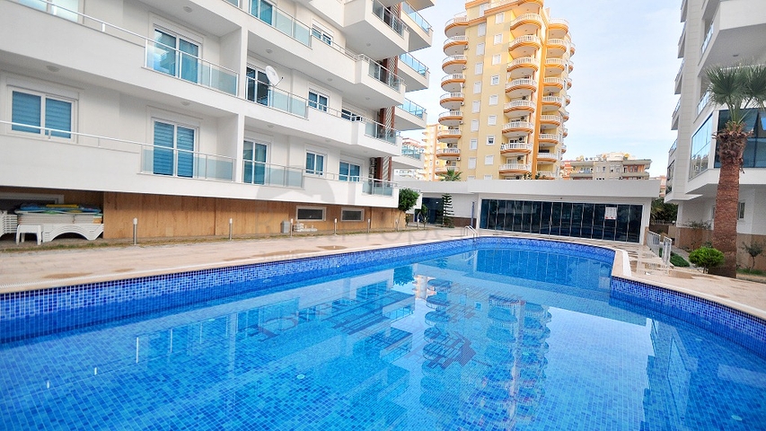 شقة2+1 ضمن مجمع سكني فاخر في ماهوموت لار 