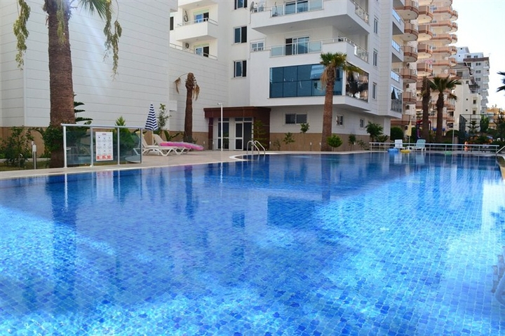 شقة2+1 ضمن مجمع سكني فاخر في ماهوموت لار 