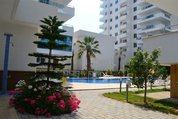 شقة2+1 ضمن مجمع سكني فاخر في ماهوموت لار 