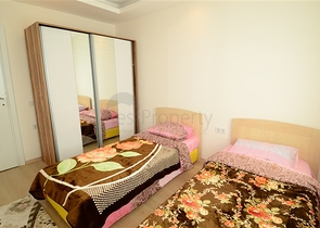 شقة2+1 ضمن مجمع سكني فاخر في ماهوموت لار 