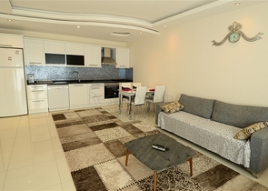 شقة2+1 ضمن مجمع سكني فاخر في ماهوموت لار 