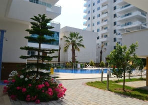 شقة2+1 ضمن مجمع سكني فاخر في ماهوموت لار 