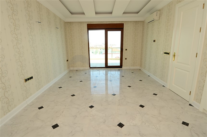 شقة بينتهاوس باطلالة رائعة في اوبا الانيا