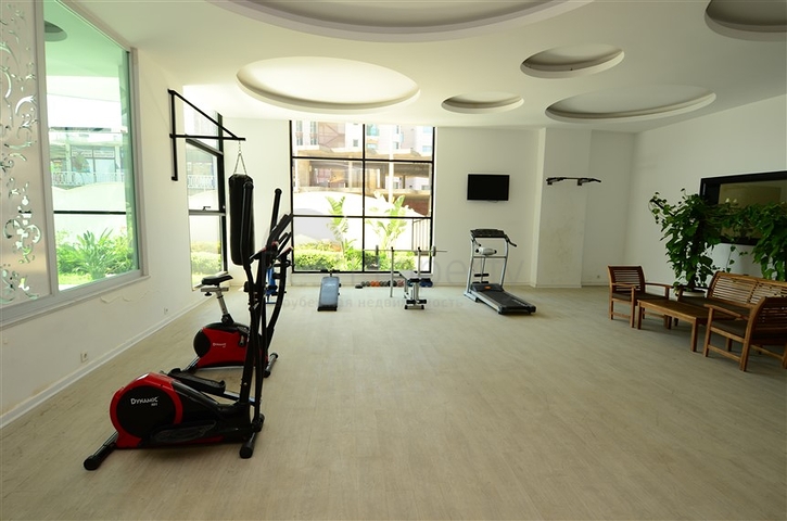 شقة بينتهاوس باطلالة رائعة في اوبا الانيا