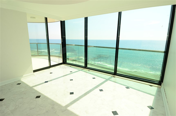 شقة بينتهاوس باطلالة رائعة في اوبا الانيا