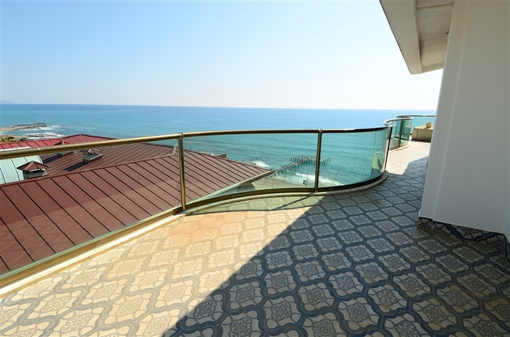 شقة بينتهاوس باطلالة رائعة في اوبا الانيا