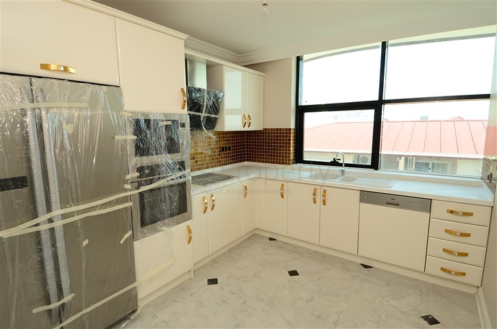 شقة بينتهاوس باطلالة رائعة في اوبا الانيا