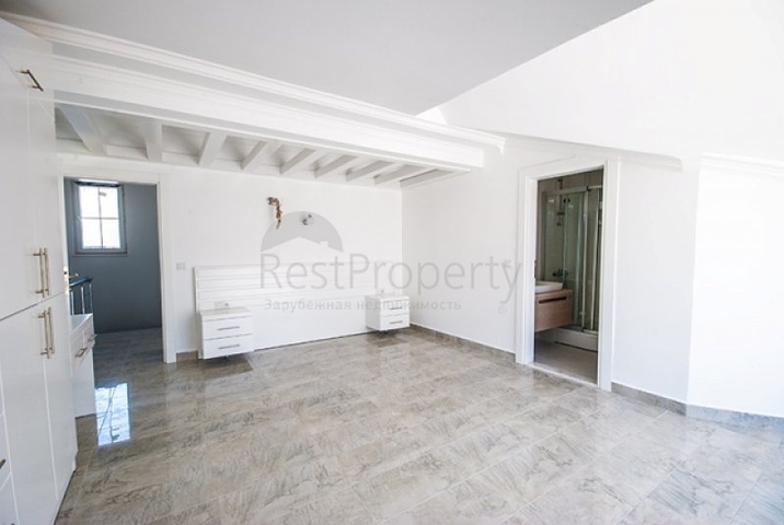 فيلا مميزة في منطقة كيمير التي تحتوي على أفخر وكثر الفيلات رفاهية في تركيا