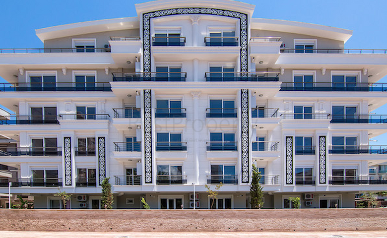 شقة1+1 ضمن واحد من أفخر المجمعات في انطاليا