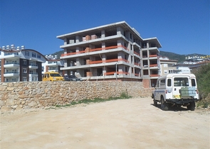 شقق بتصاميم مختلفة في مركز ألانيا