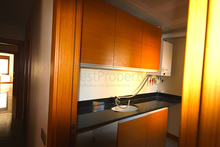 شقة باربع غرف نوم في أنطاليا ضمن مجمع سكني فاخر 