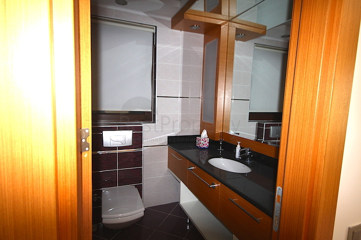 شقة باربع غرف نوم في أنطاليا ضمن مجمع سكني فاخر 