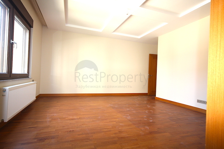 شقة باربع غرف نوم في أنطاليا ضمن مجمع سكني فاخر 