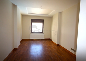 شقة باربع غرف نوم في أنطاليا ضمن مجمع سكني فاخر 