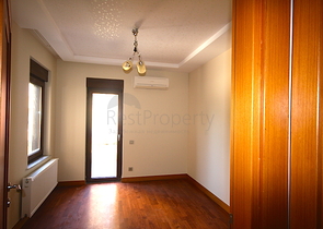 شقة باربع غرف نوم في أنطاليا ضمن مجمع سكني فاخر 