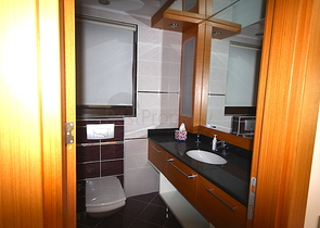 شقة باربع غرف نوم في أنطاليا ضمن مجمع سكني فاخر 